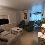 En Casa De Leonor